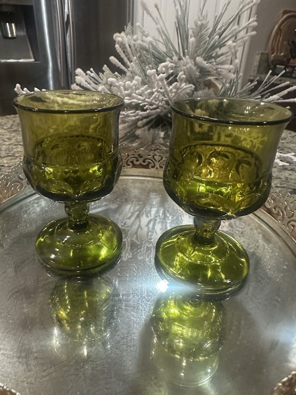 Set Of 2 Vintage Green Indiana Glass King’s Crown Goblet Cordial Juice